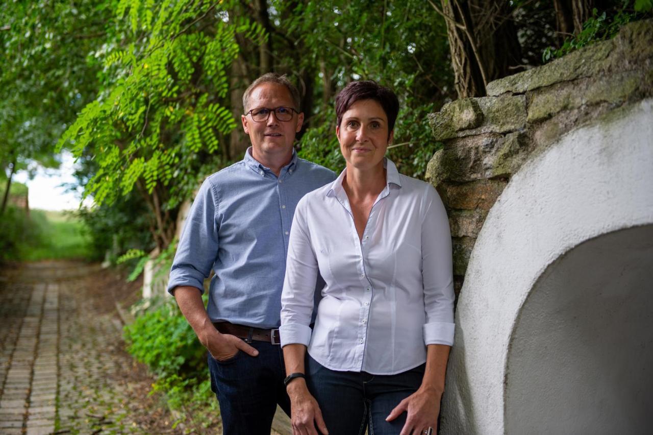 Weingut Breitenfelder Retz Exterior photo